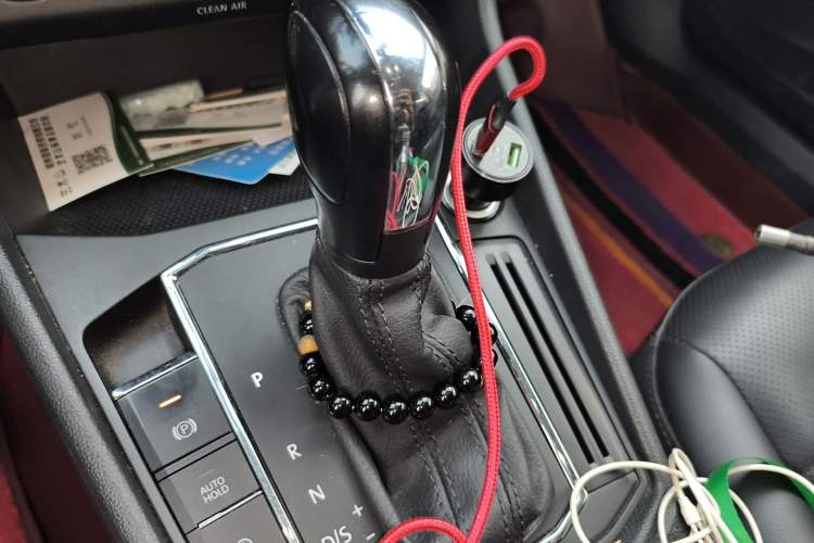 Used Volkswagen Lavida 2021 1.5L Automatic Vision Edition Gear Lever