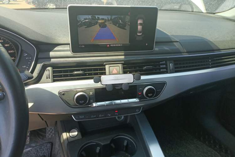 Used Audi A4L 2018 30th Anniversary Edition 40 TFSI Sport Edition Audio And AC Panel