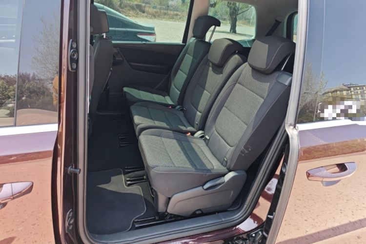 Used Volkswagen Sharan 2018 Revised Version 380TSI Comfort Edition 7-Seater
