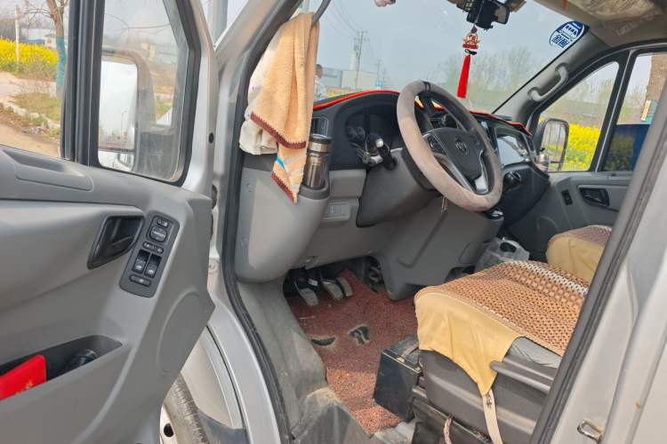 Used Foton Toano 2021 2.0T Manual Tongtu Long Wheelbase Mid-Height 5/6/7-Seater 4F20TC3