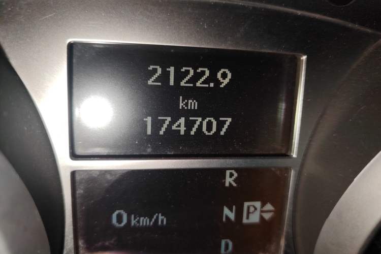 Used Mercedes-Benz M-Class 2010 ML 300 4MATIC