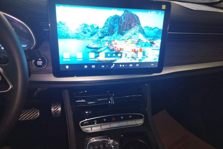 Used Skyworth HT-i 2024 Struggle Edition Audio And AC Panel