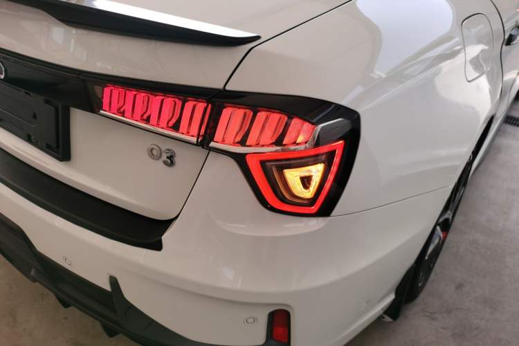 Used Lynk & Co 03 2018 1.5TD DCT JingPro Edition China V Standard