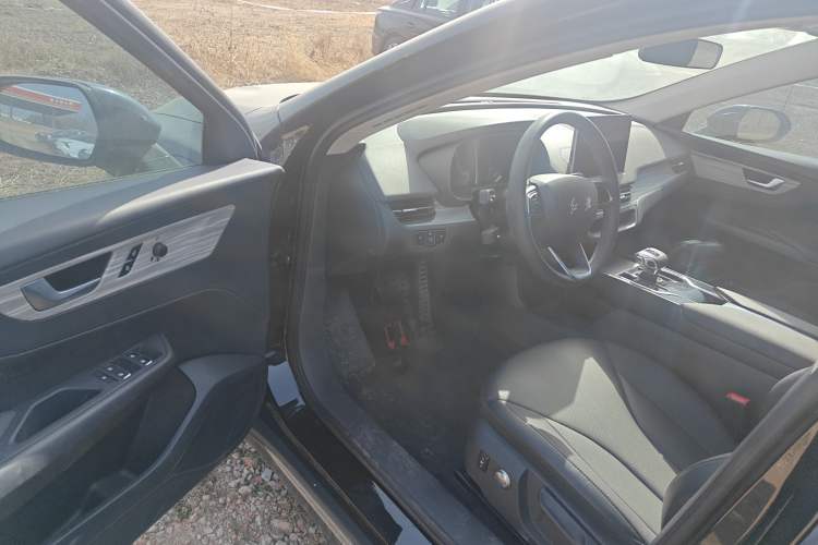 Used Hongqi E-QM5 2024 500km Range Edition