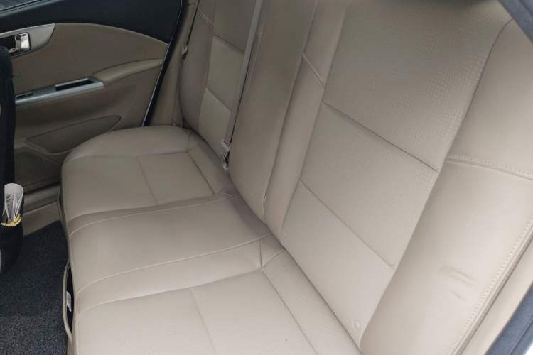 Used Buick Excelle 2013 1.5L Automatic Classic Model
