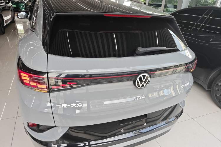 Used Volkswagen ID.4 CROZZ 2021 Long-Range PRO Two-Wheel Drive Version
