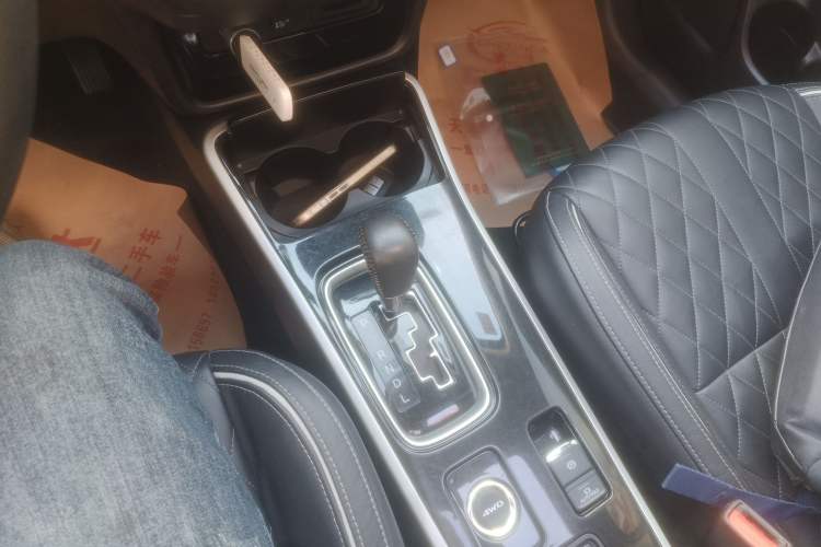 Used Mitsubishi Outlander 2020 2.4L 4x4 Zhi Xiang Edition 5 Seats
