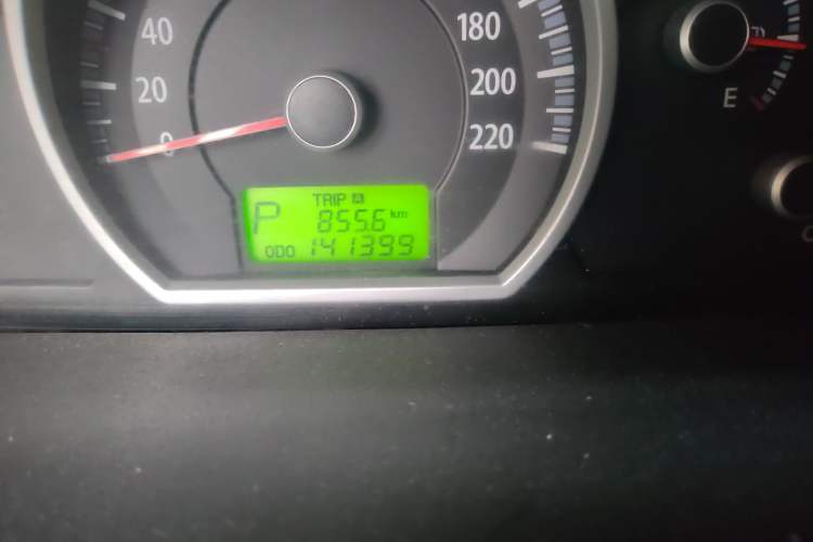 Used Kia Sportage 2012 2.0L Automatic Two-Wheel Drive GL Trim Odometer Close Up