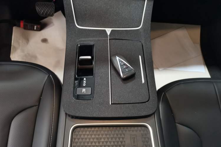 Used Venucia V DD-i 2023 60km iD Version
