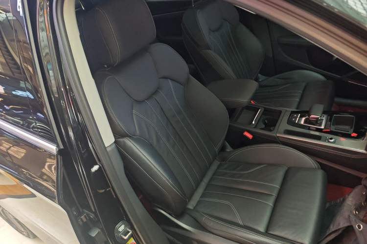 Used Audi Q5L 2022 Updated 45T Luxury Dynamic Version