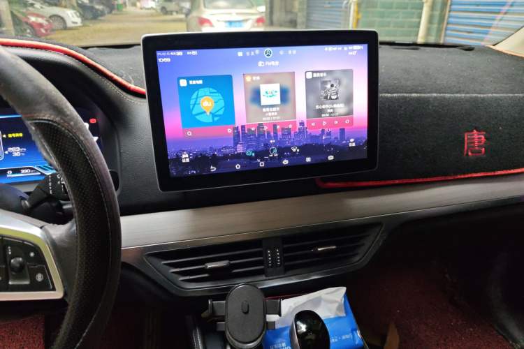 Used BYD Tang 2018 2.0T Automatic SmartConnect Prestige 7-Seater China V Standard Audio And AC Panel