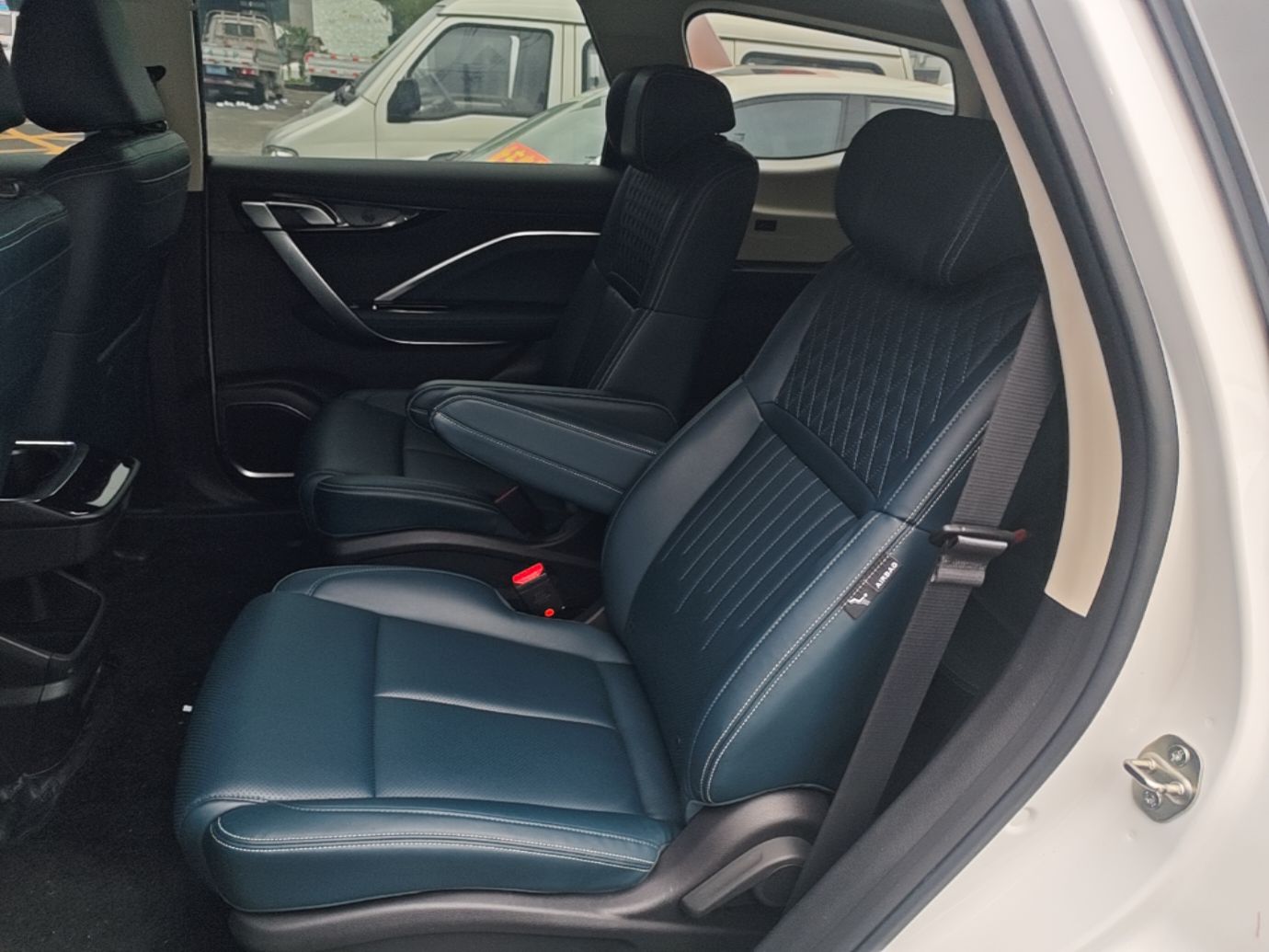 Geely Auto Jiajie 2023 Geely Jiaji L 1.5TD DCT Luxury Model - Premium — снимка 20