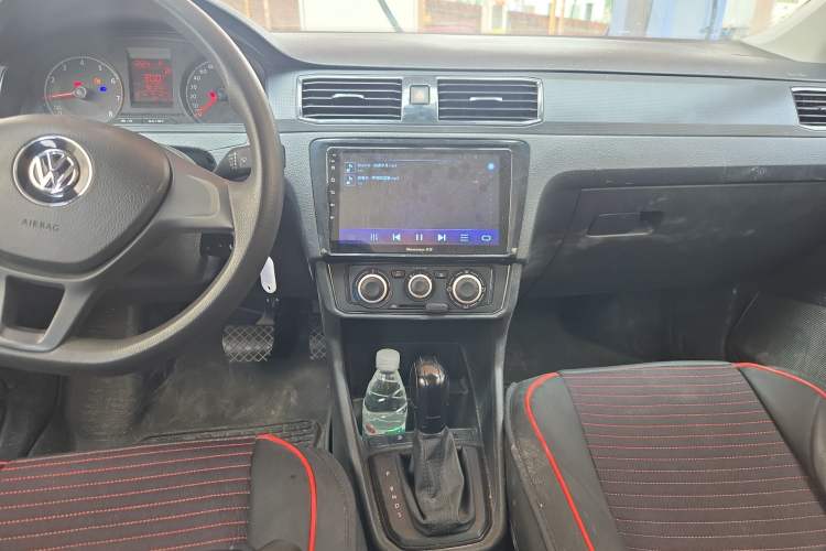 Used Volkswagen Santana 2019 1.5L Automatic Fashion Edition China VI Audio And AC Panel