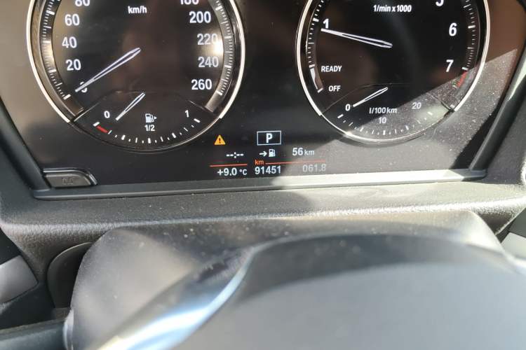 Used BMW 1 Series 2018 118i Fashion Model Odometer Close Up