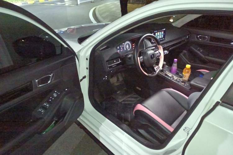 Used Honda Civic 2023 240TURBO CVT Dynamic Edition
