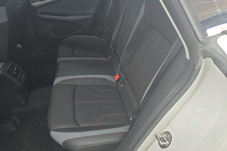 Used Volkswagen Lamando 2023 Lavida L 280TSI DSG Cool & Spicy Edition Left Rear Seat