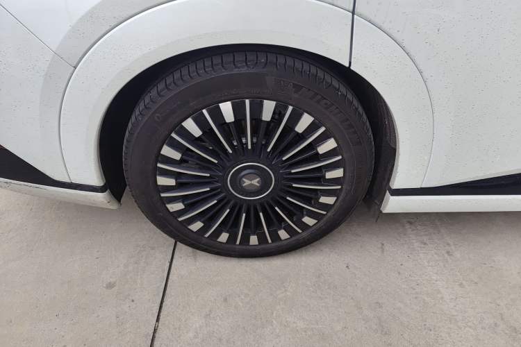 Used XPeng X9 2025 740 Ultra-Long Range Max