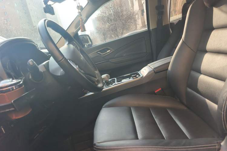 Used Isuzu mu-X 2022 2.0T Gasoline Automatic 4WD Jingyue Trim with 5 Seats