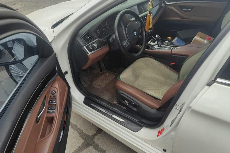 Used BMW 5 Series 2014 525Li Leading Model