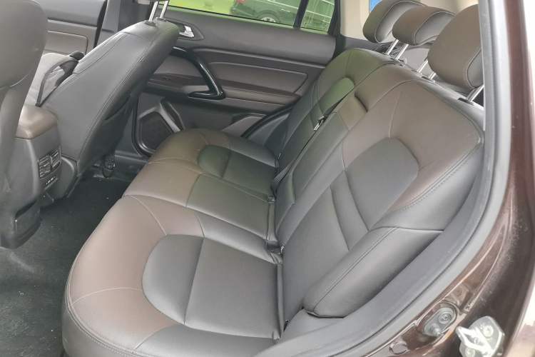 Used GAC Trumpchi GS4 2017 235T Automatic Two-Wheel Drive Elite Edition Left Rear Seat