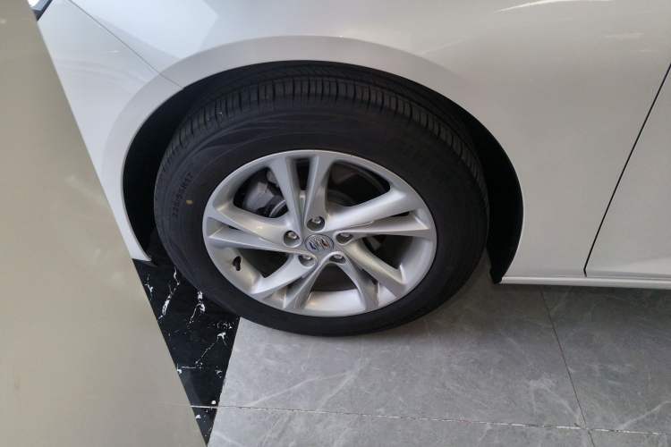 Used Buick Regal 2024 Revised 25T Ultra-Comfort Edition Left Front Wheel Hub