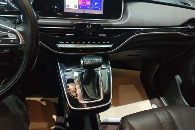 Used GAC Trumpchi M6 2019 270T DCT Luxury Edition (7-seater) China VI
