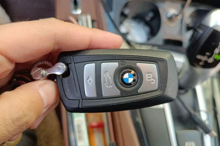 Used BMW 5 Series 2015 520i Elegant Edition