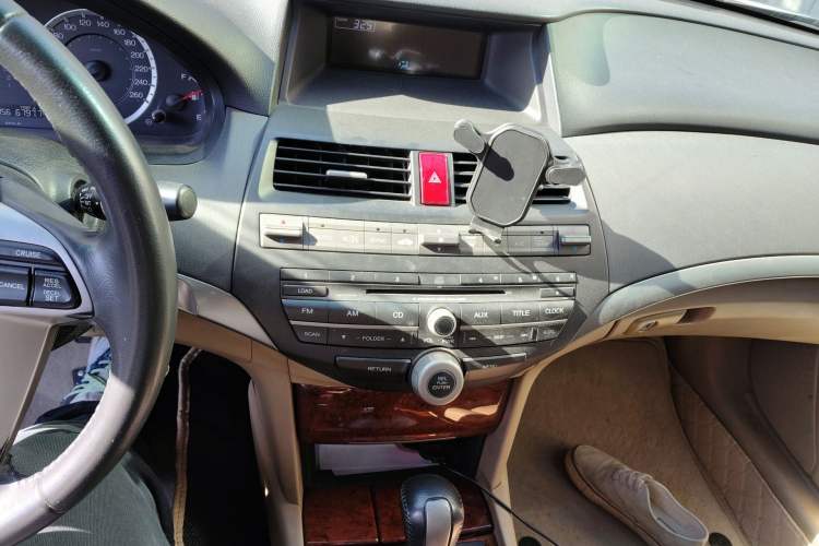 Used Honda Accord 2012 2.0L SE