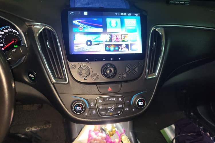 Used Chevrolet Malibu XL 2017 1.5T Automatic Ruichi Edition Audio And AC Panel