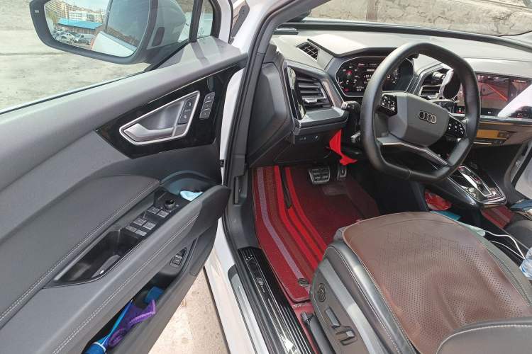 Used Audi Q4 e-tron 2023 40 e-tron Boundary Edition Driver Seat