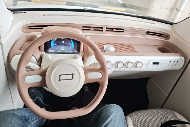 Used Bestune Pony 2026 Model 222km Agile Horse Center Console