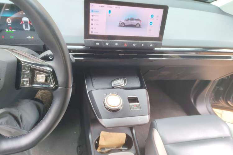 Used MG 4 EV 2022 520 km Flagship Edition Audio And AC Panel