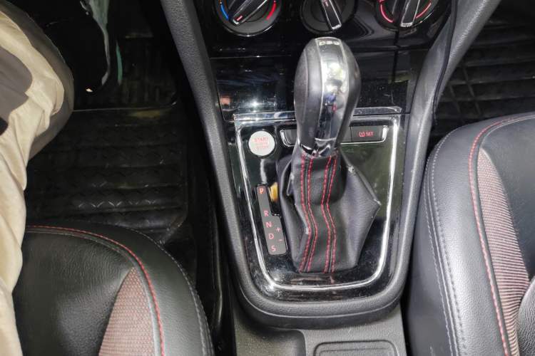 Used Volkswagen Bora 2014 1.4TSI Automatic Sportline
