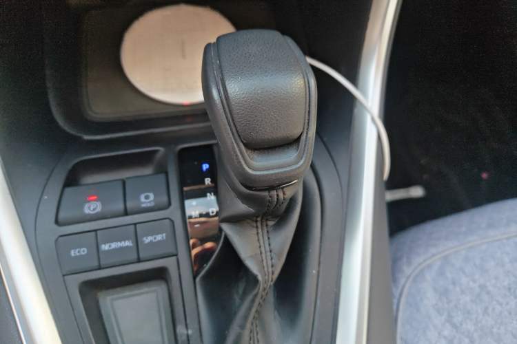 Used Toyota RAV4 2021 2.0L CVT Two-Wheel Drive Urban Edition