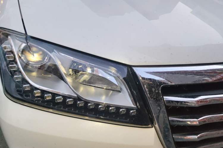 Used Haval H2 2018 Red-Label 1.5T Dual-Clutch Two-Wheel-Drive Luxury Model