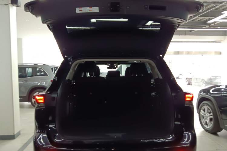 Used Toyota Highlander 2023 2.5L Smart Electric Hybrid Dual-Engine Four-Wheel Drive Prestige Version – 7 Seats
