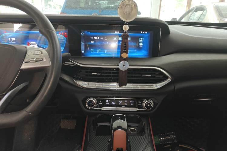 Used Bestune T77 2019 230 TID Automatic Prestige Version China V Emission Standard Audio And AC Panel