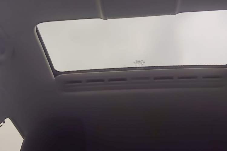 Used Volkswagen Polo 2016 1.6L Automatic Comfort Model