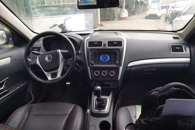 Used FORTHING Joyear S50 2014 1.5L Manual Luxury Model
