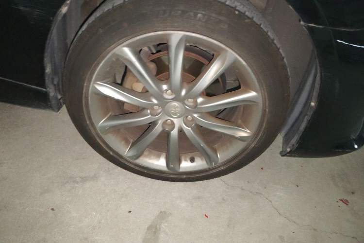Used Toyota Reiz 2013 2.5V Shangrui Edition Right Front Wheel Hub
