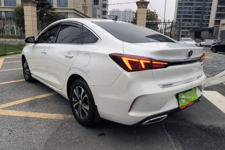 Used Changan Eado 2021 PLUS Blue Whale NE 1.4T GDI DCT Prestige Model
