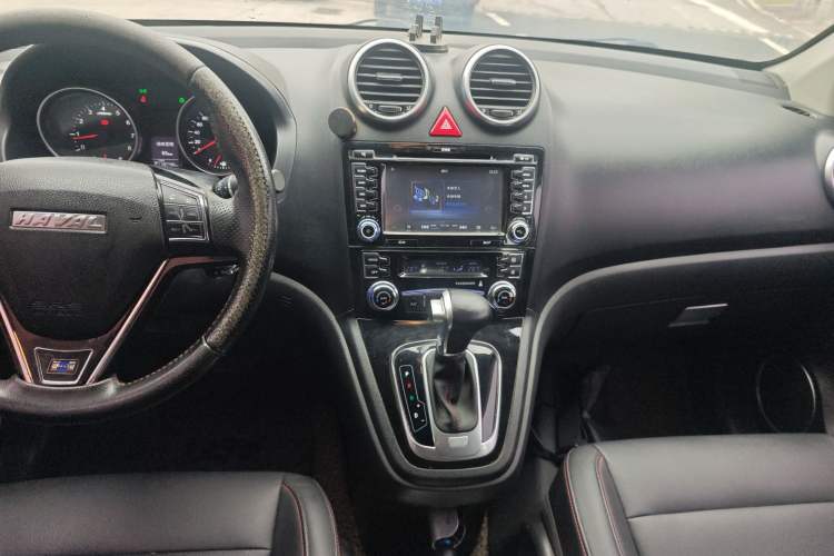 Used Haval H6 2016 Upgraded Model 1.5T Automatic Two-Wheel Drive Elite Version
