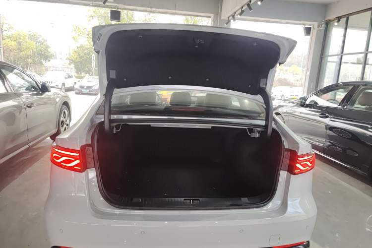 Used Chery Fengyun A8L 2025 1.5 TGDI 145 km Luxury Version
