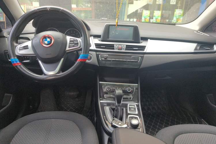 Used BMW 2 Series Active Tourer 2016 218i Fashion Model Center Console