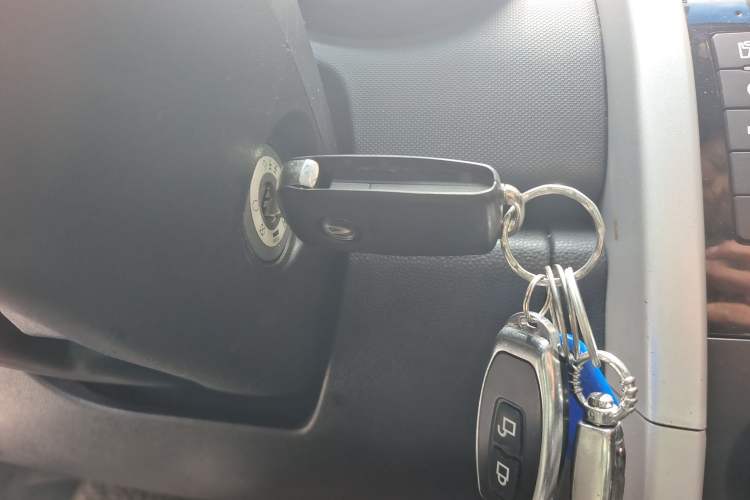 Used CHANGAN CX20 2014 1.4L IMT Sunroof Navigation Version China IV Standard
