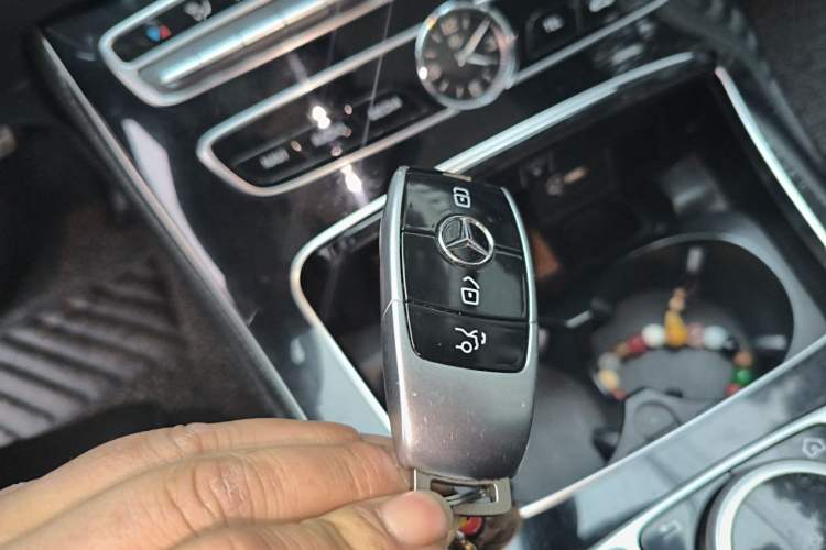 Used Mercedes-Benz E-Class 2017 E 300 L Sporty and Stylish Model