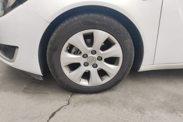 Used Buick Regal 2015 2.0L Elite Fashion Edition Exterior 4