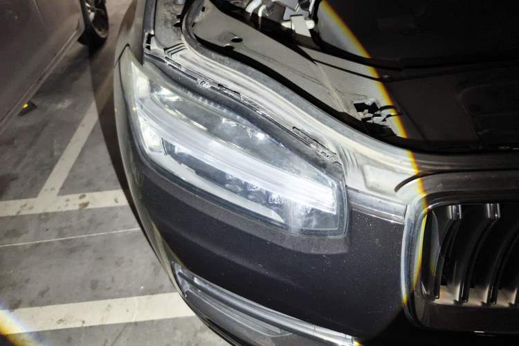 Used Volvo XC90 2020 T5 SmartDrive Luxury 7-Seater Right Front Headlight