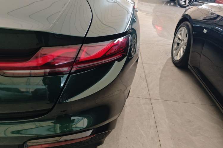 Used MG 7 2023 1.5T DCT Elegant & Graceful Edition Right Rear Taillight