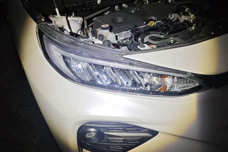 Used Toyota Wildlander 2020 Dual-Engine 2.5L E-CVT Two-Wheel Drive Leading Edition